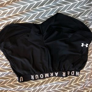 Black UA pocket shorts